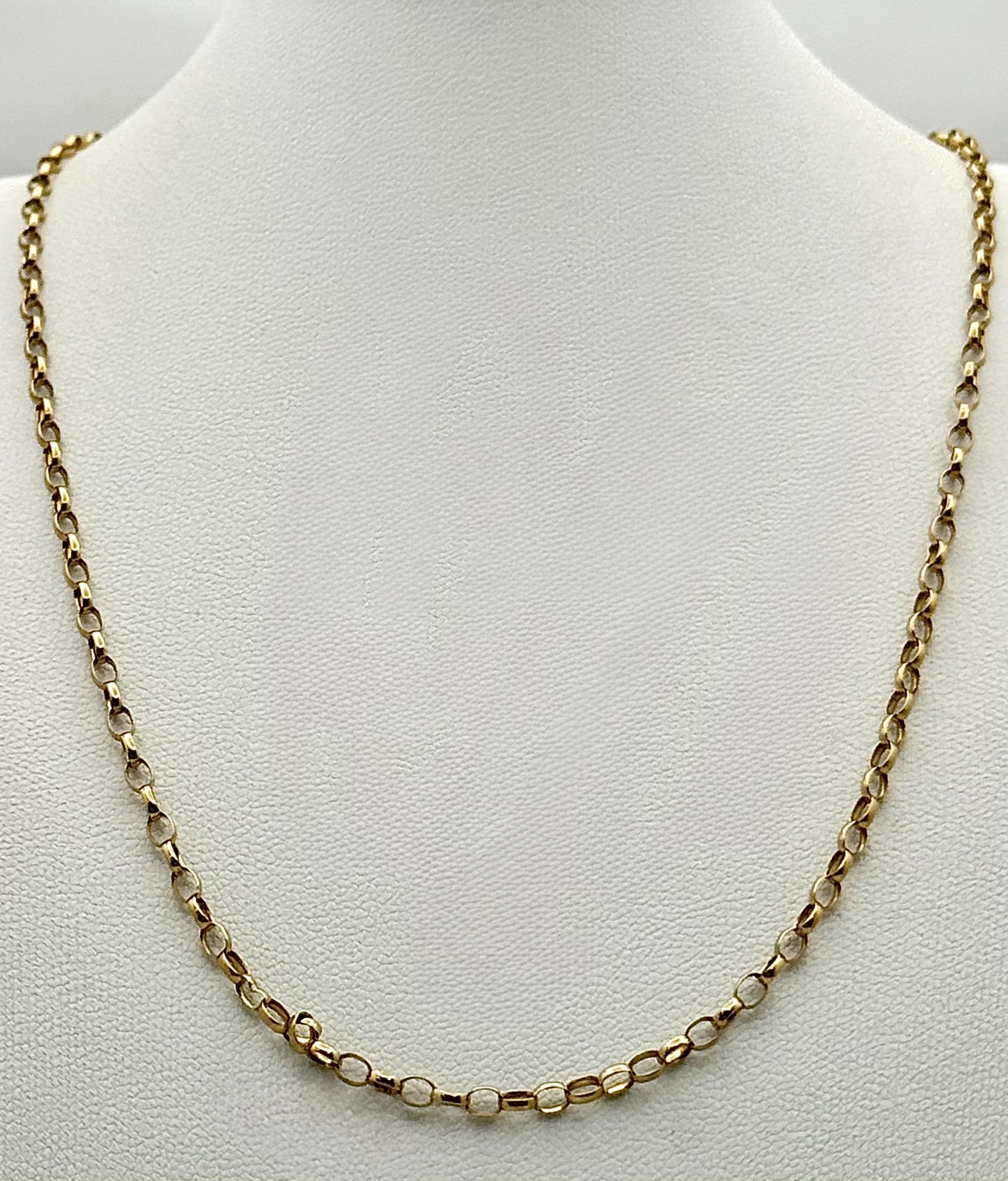 A 9K Yellow Gold Belcher Link Chain Necklace. 55cm. 4.1g.