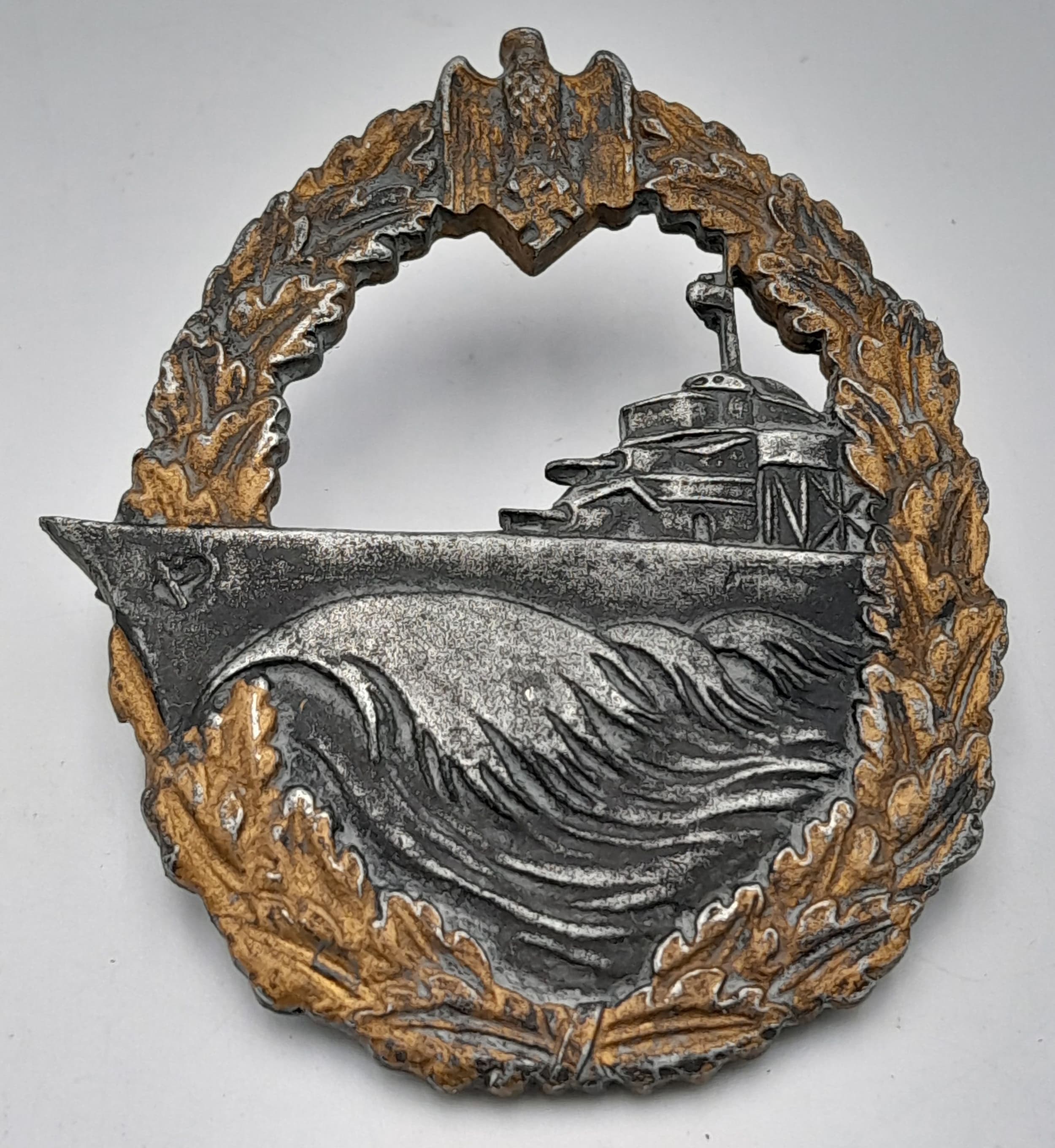 Cased WW2 German Kriegsmarine Destroyer Badge. Maker S. H. u .Co