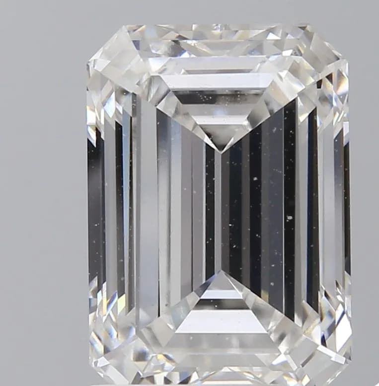 A 3.09Ct Emerald cut Lab-Grown Diamond. Color D, clarity VVS2. IGI certified. Cert no: LG768627914. Measurements: 9.93X6.92X4.60