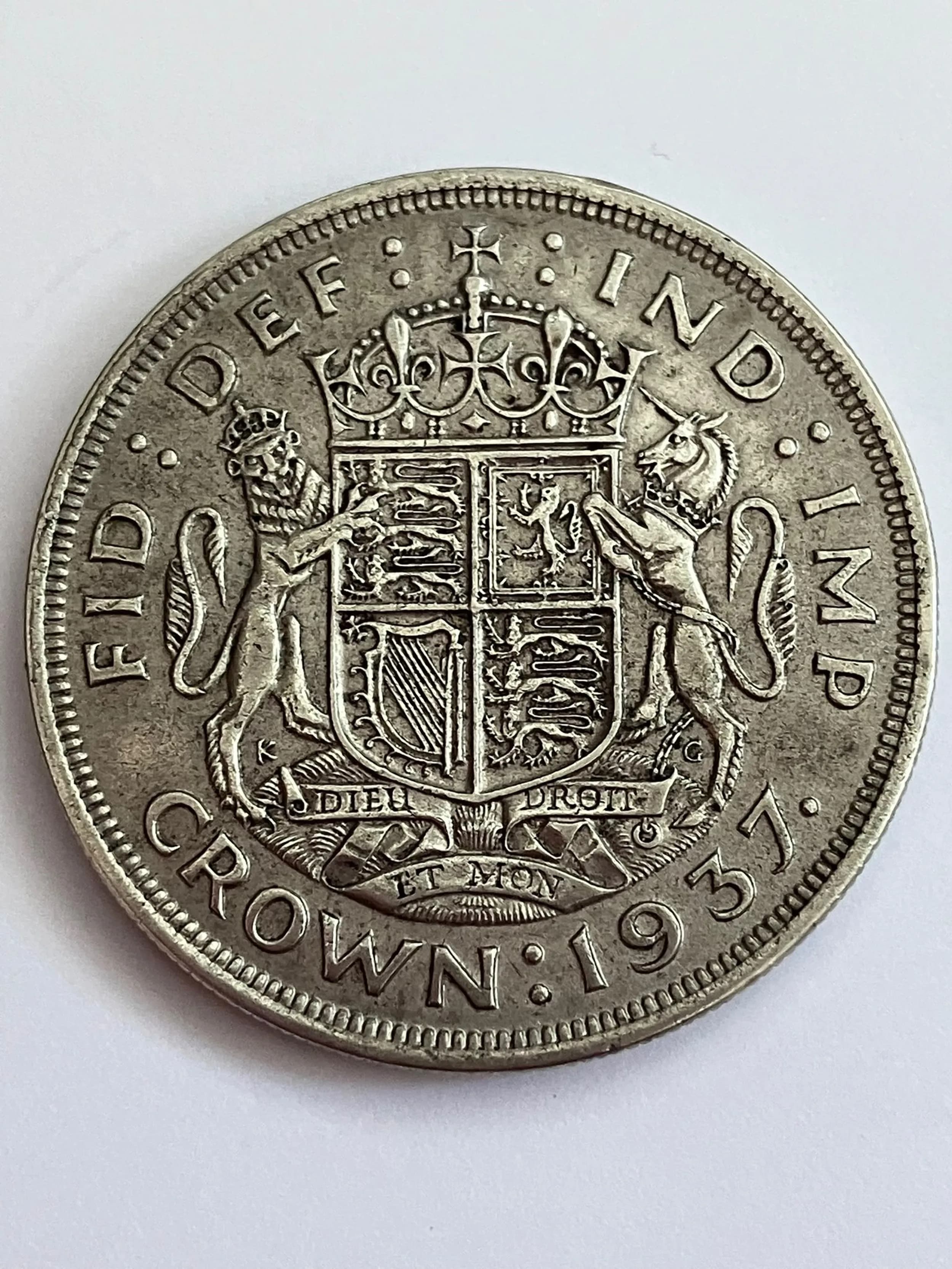 1937 SILVER CROWN coin. Very fine/extra fine condition. Please see pictures.