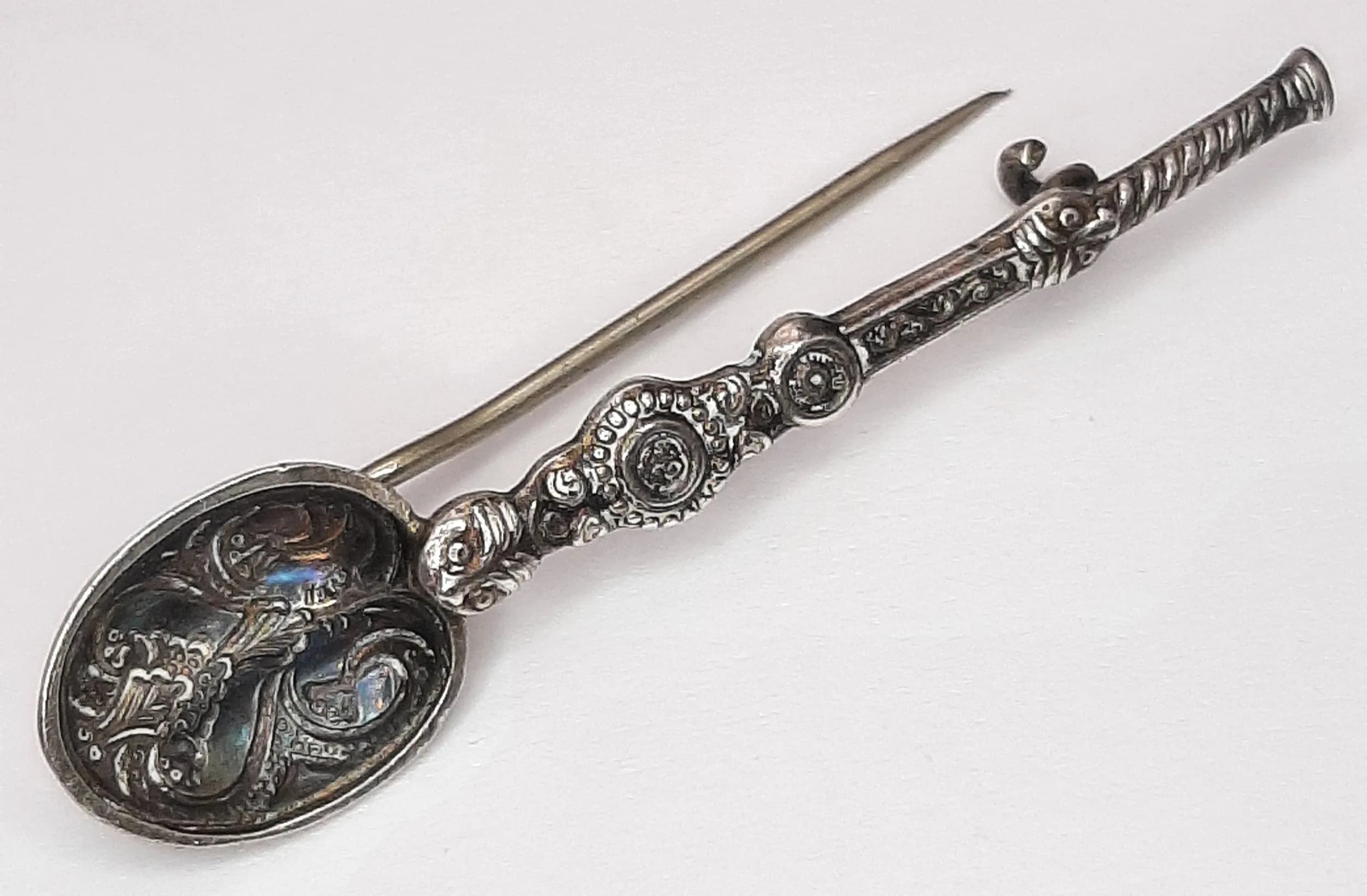 Antique SILVER ANOINTING SPOON BROOCH. Clear Hallmark for Arthur Whelpdale , Birmingham 1910. Worn to celebrate the coronation of George V. Excellent condition, please see pictures.