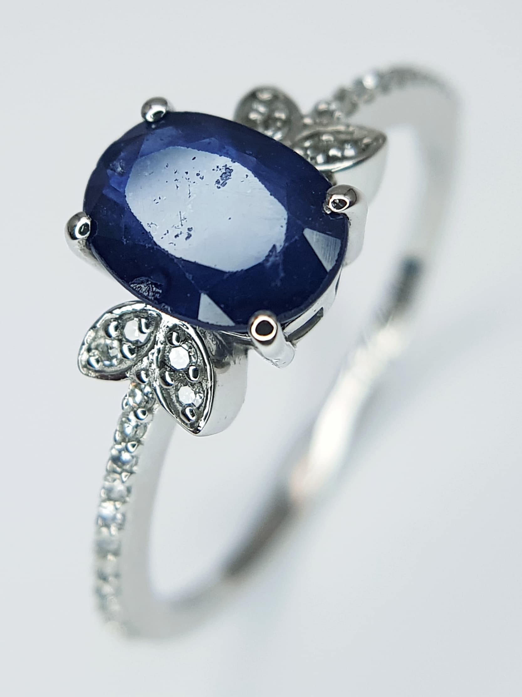 Three-Day General Auction (Jewellery, Watches, Designer Items, Militaria, Coins, Asian Antiques and Collectables) Catalogue Updated Daily!