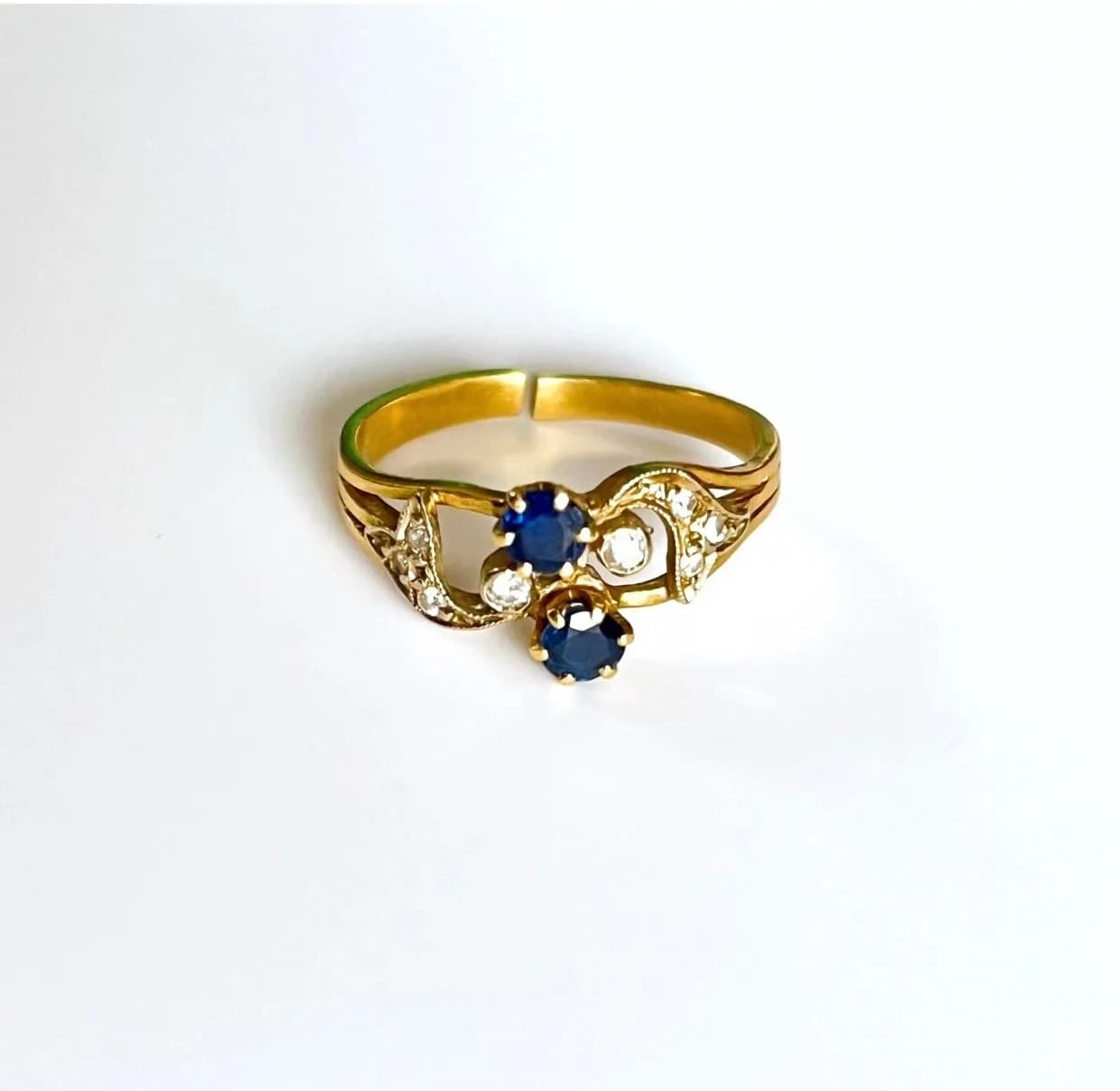 Three-Day General Auction (Jewellery, Watches, Designer Items, Militaria, Coins, Asian Antiques and Collectables) Catalogue Updated Daily!